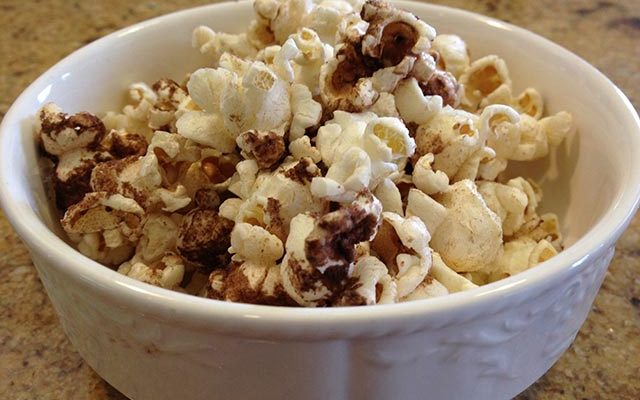 Chocolate Shakeology Drizzled Popcorn